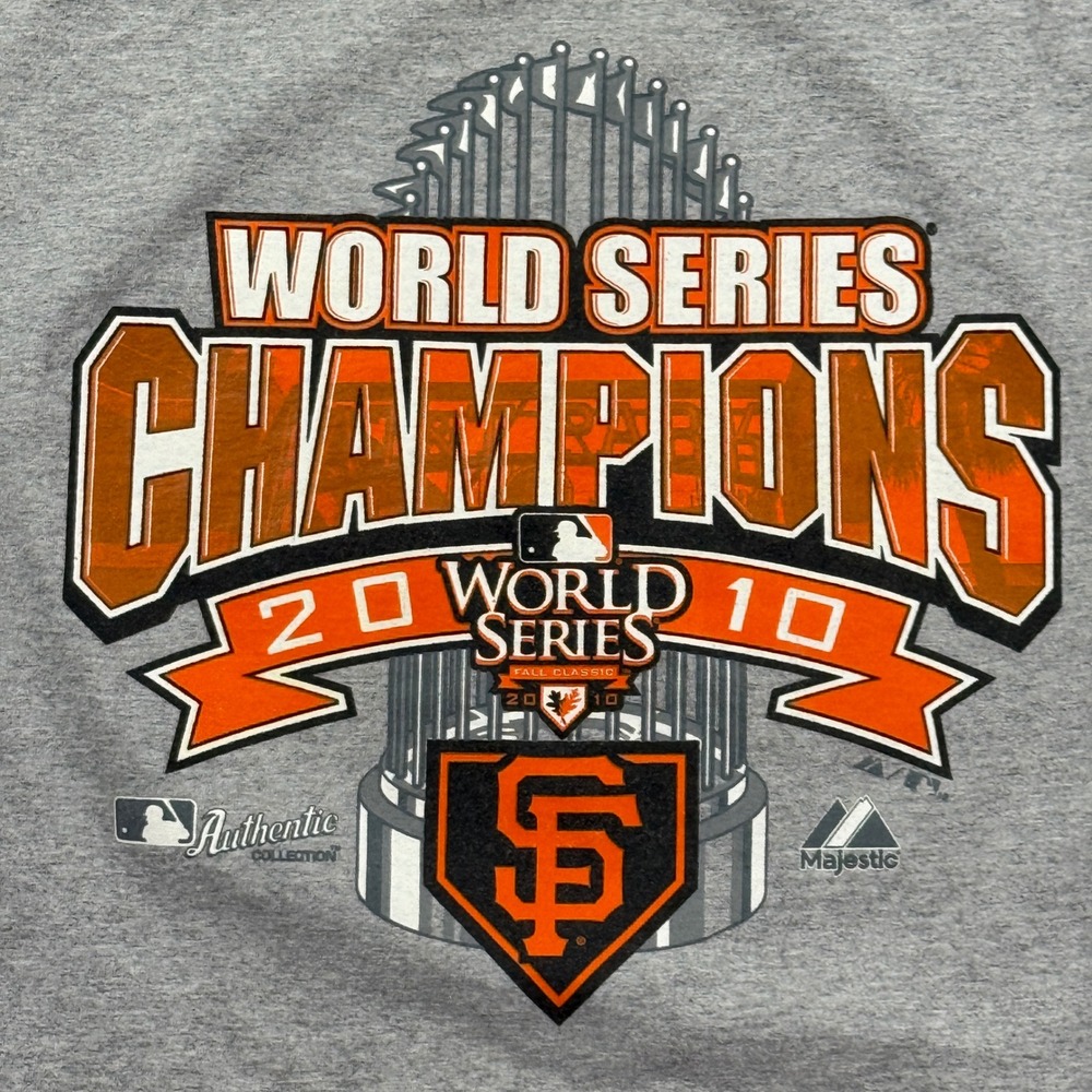 Majestic T-Shirt Mens XL Gray SF Giants 2010 World Series Champions MLB Sporty
